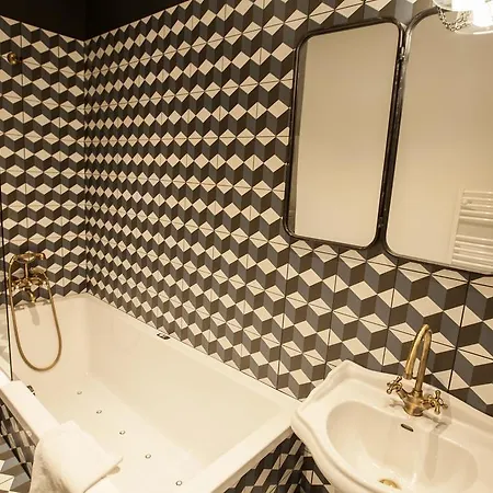 Colombet Stay's - Louis Blanc Apartment